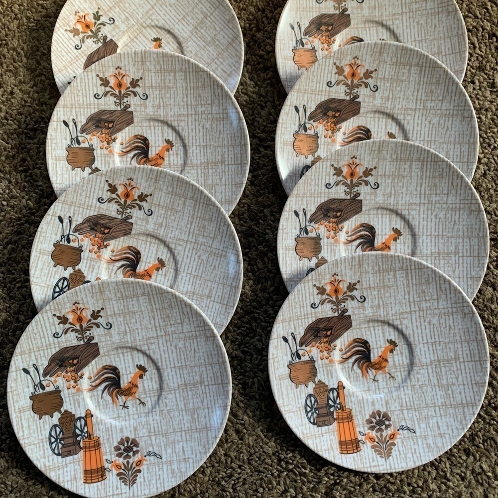 Vintage Melamine Set of 8 Saucer Plates